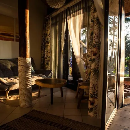 Greenhouse Ecolodge Pulau Mantani Bagian luar foto